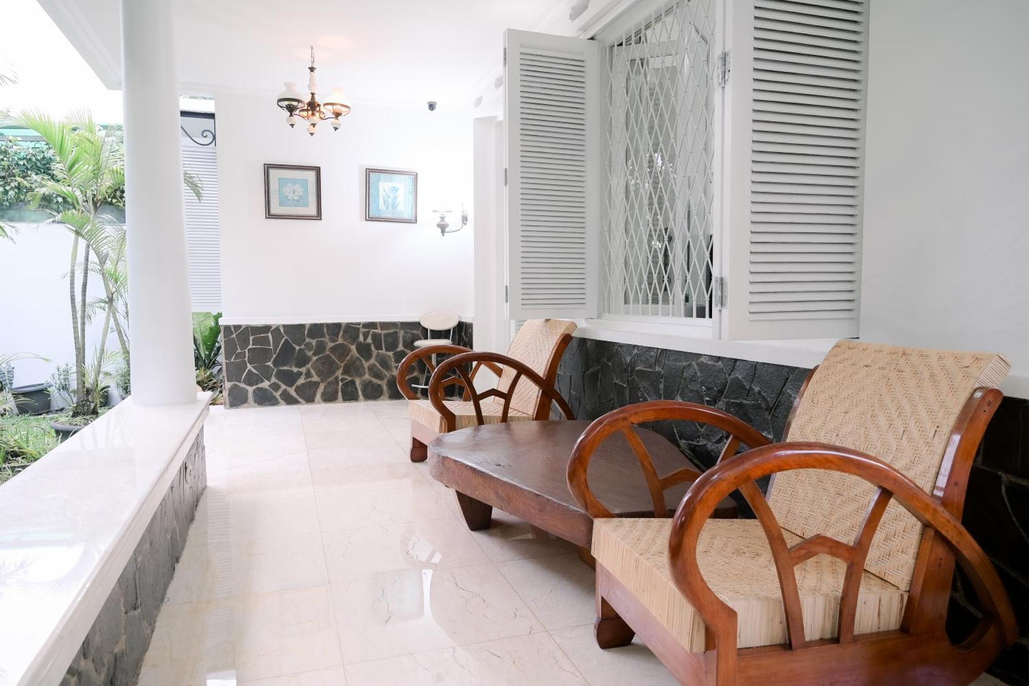 Kirana Guest House Bogor Extérieur photo